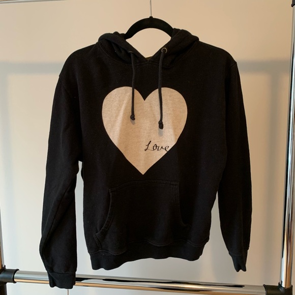 Forever 21 Love sweatshirt - Picture 2 of 5